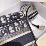 Dior Saddle Pochette In Blue Oblique Canvas - Image 7