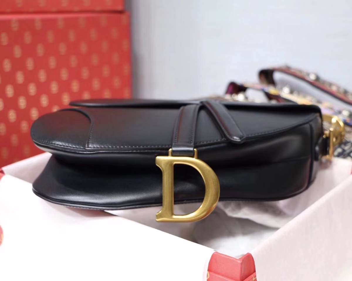Dior Saddle Bag In Black Calfskin - Image 6