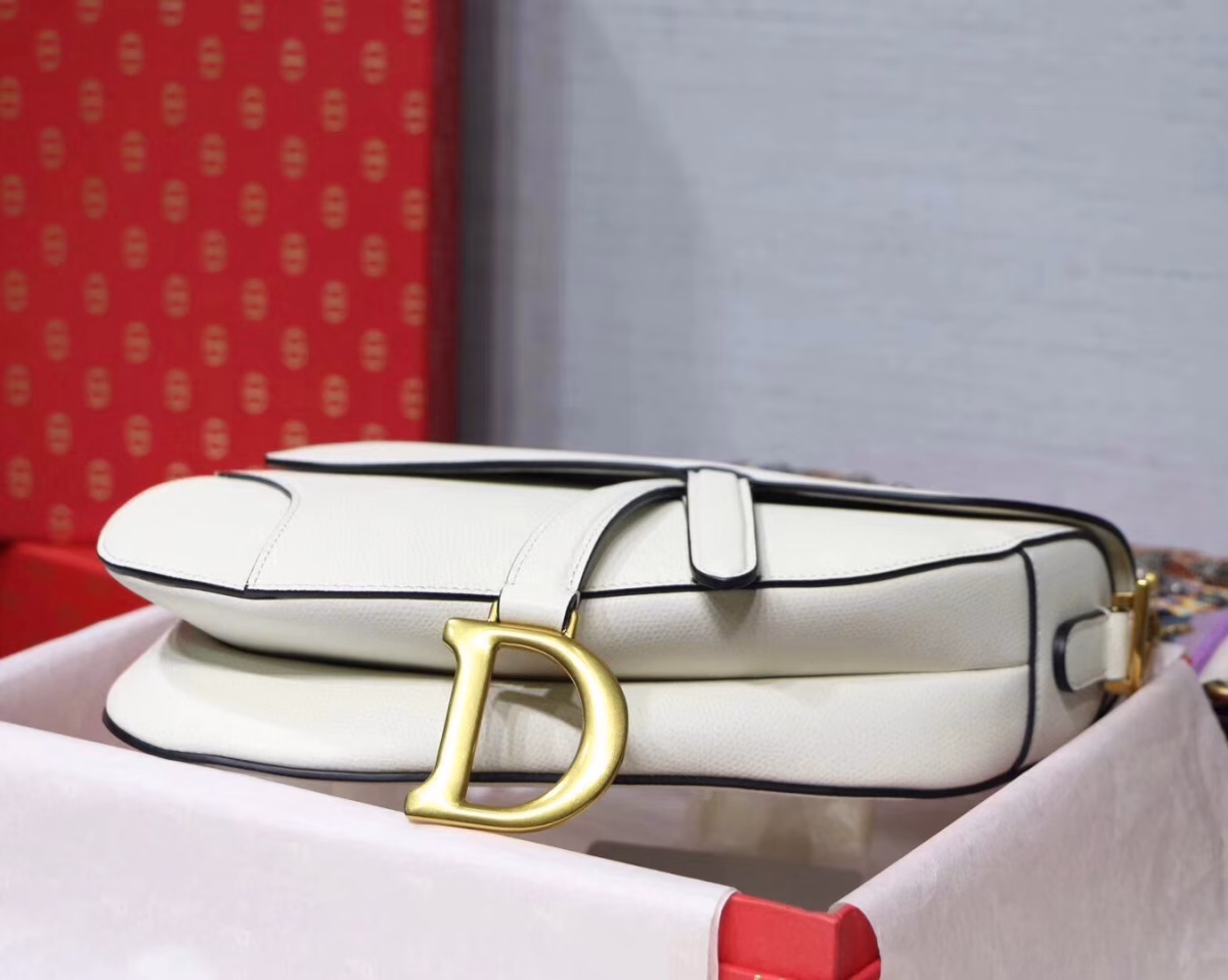 Dior Saddle Bag In White Grained Calfskin - Image 8