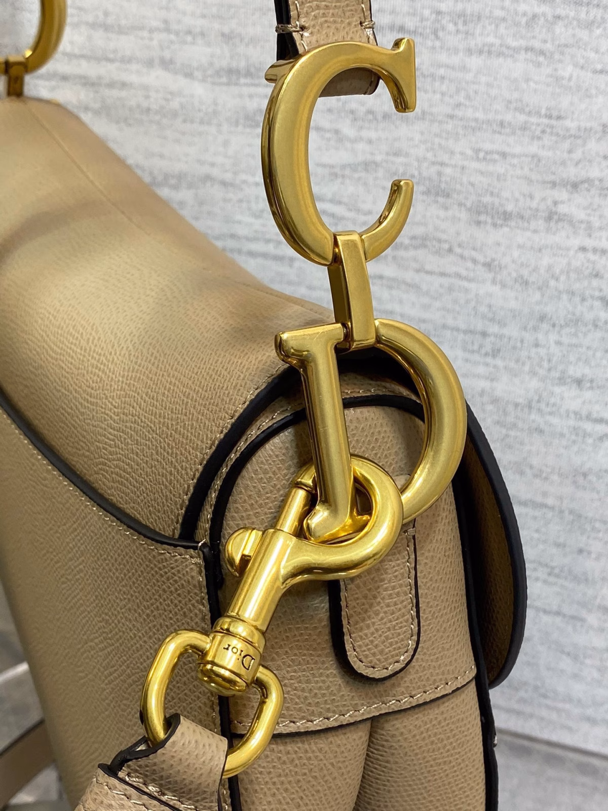 Dior Saddle Bag with Strap in Sand Grained Calfskin - Image 10