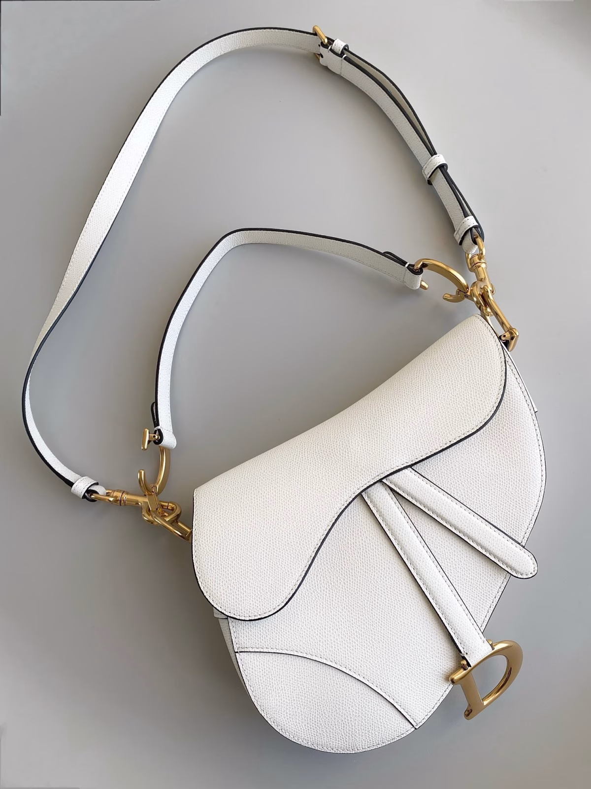 Dior Saddle Bag with Strap in White Grained Calfskin - Image 6