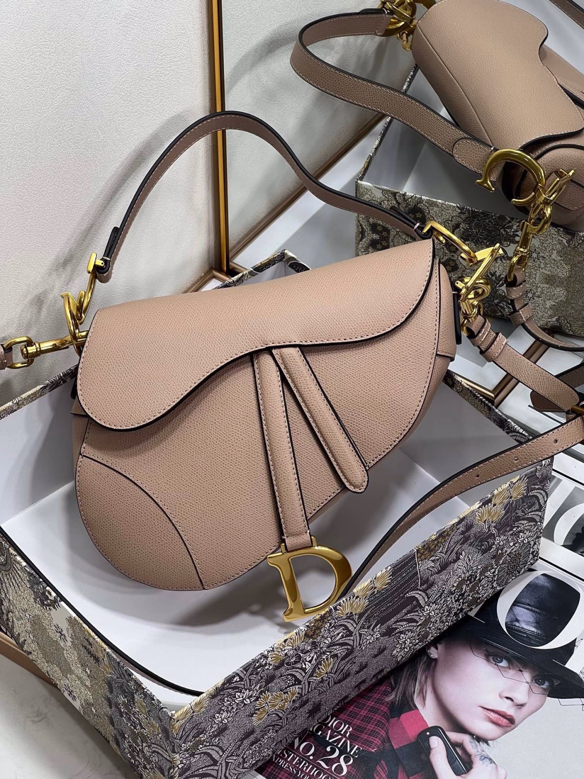 Dior Saddle Bag with Strap in Warm Taupe Grained Calfskin - Image 3