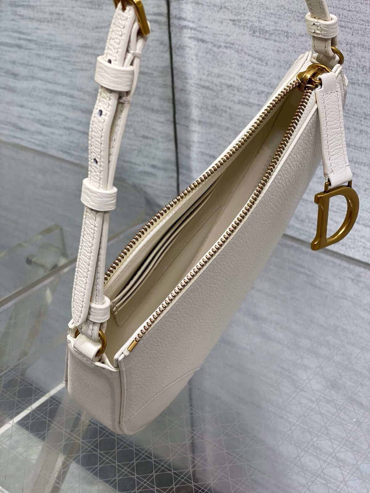 Dior Saddle Rodeo Pouch in White Goatskin - Image 7