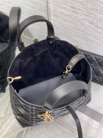 Dior Toujours Medium Bag in Black Macrocannage Calfskin - Image 2
