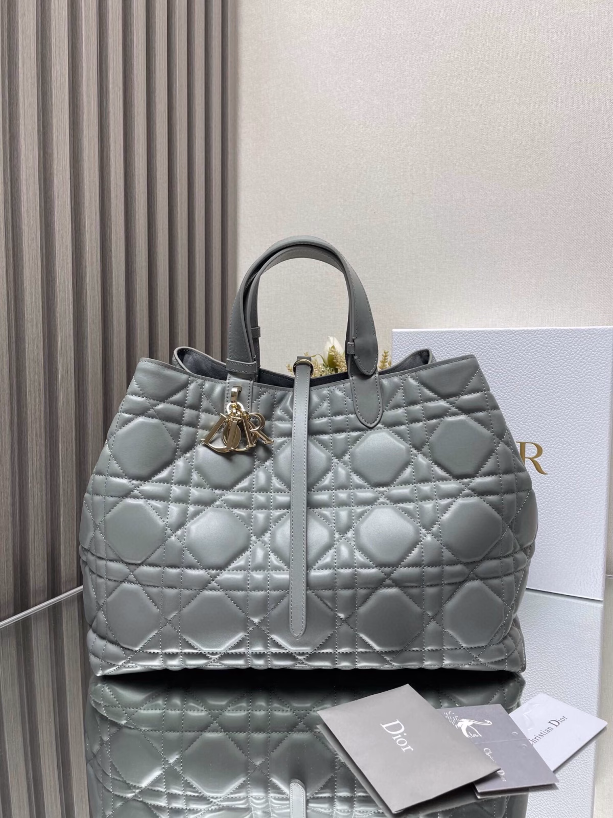 Dior Toujours Large Bag in Grey Macrocannage Calfskin - Image 7