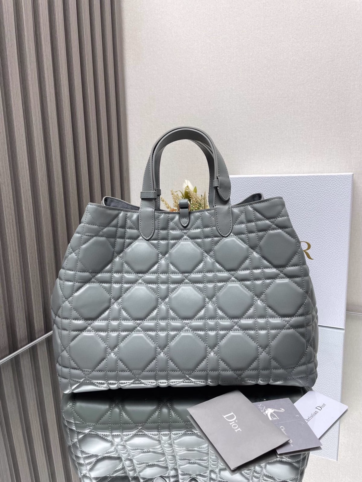 Dior Toujours Large Bag in Grey Macrocannage Calfskin - Image 9