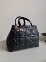 Dior Toujours Large Bag in Black Macrocannage Calfskin - Image 4