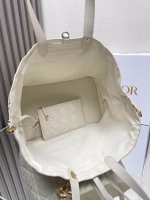 Dior Toujours Large Bag in White Macrocannage Calfskin - Image 7