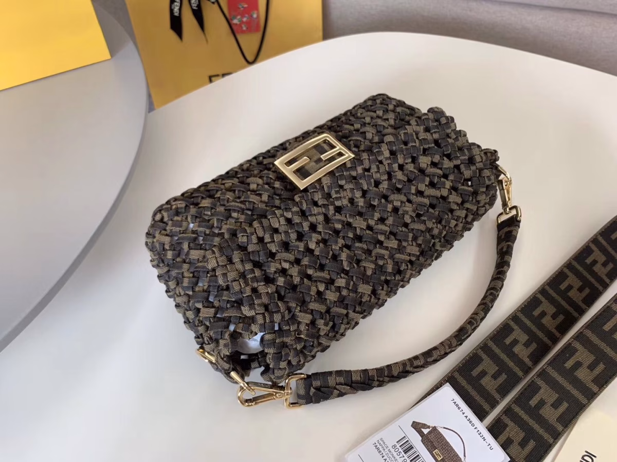 Fendi Baguette Medium Bag In Woven Strips - Image 7