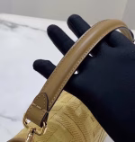 Fendi Baguette Medium Bag In Natural Straw - Image 3