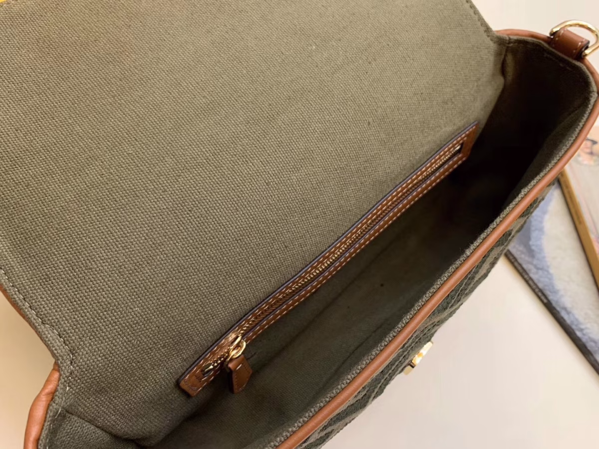 Fendi Baguette Medium Bag In Green Denim - Image 5