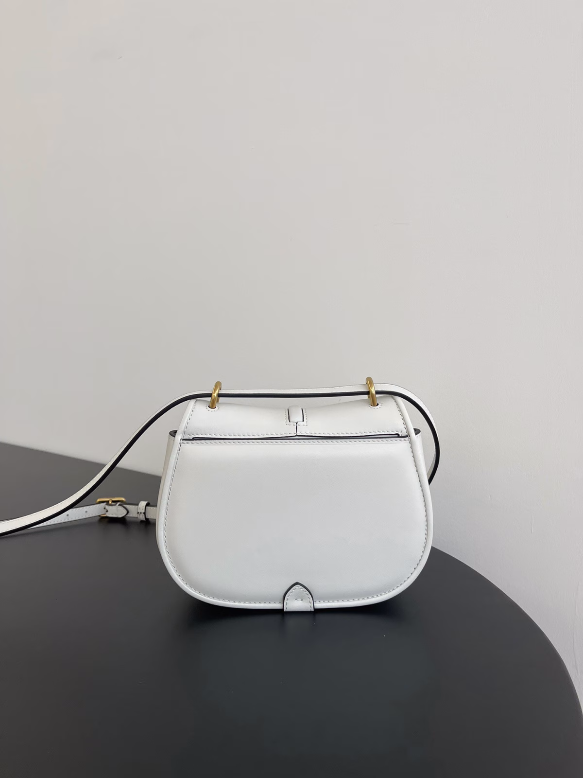 Fendi C¡¯mon Small Bag in White Calfskin - Image 7
