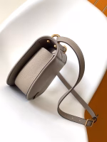 Fendi C¡¯mon Medium Bag in Grey Calfskin - Image 5