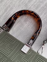 Fendi Sunshine Medium Shopper Bag In Green FF Fabric - Image 4