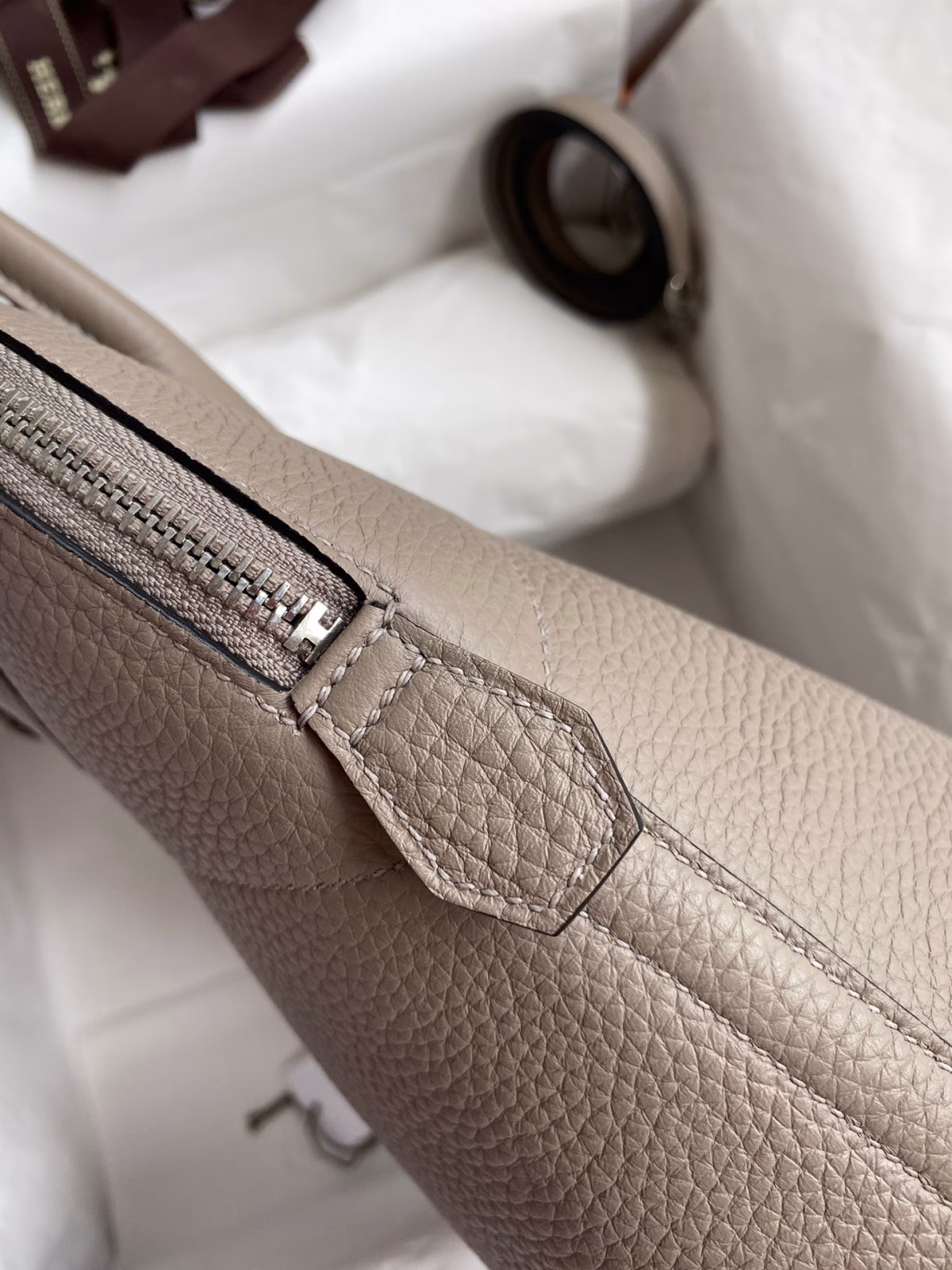 Hermes Bolide 1923 31 Handmade Bag In Gris Asphalt Clemence Leather - Image 6