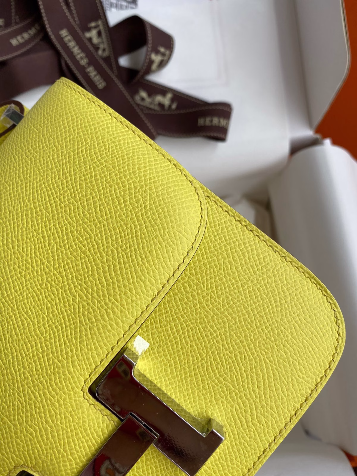 Hermes Constance 18 Handmade Bag In Lime Epsom Calfskin - Image 8