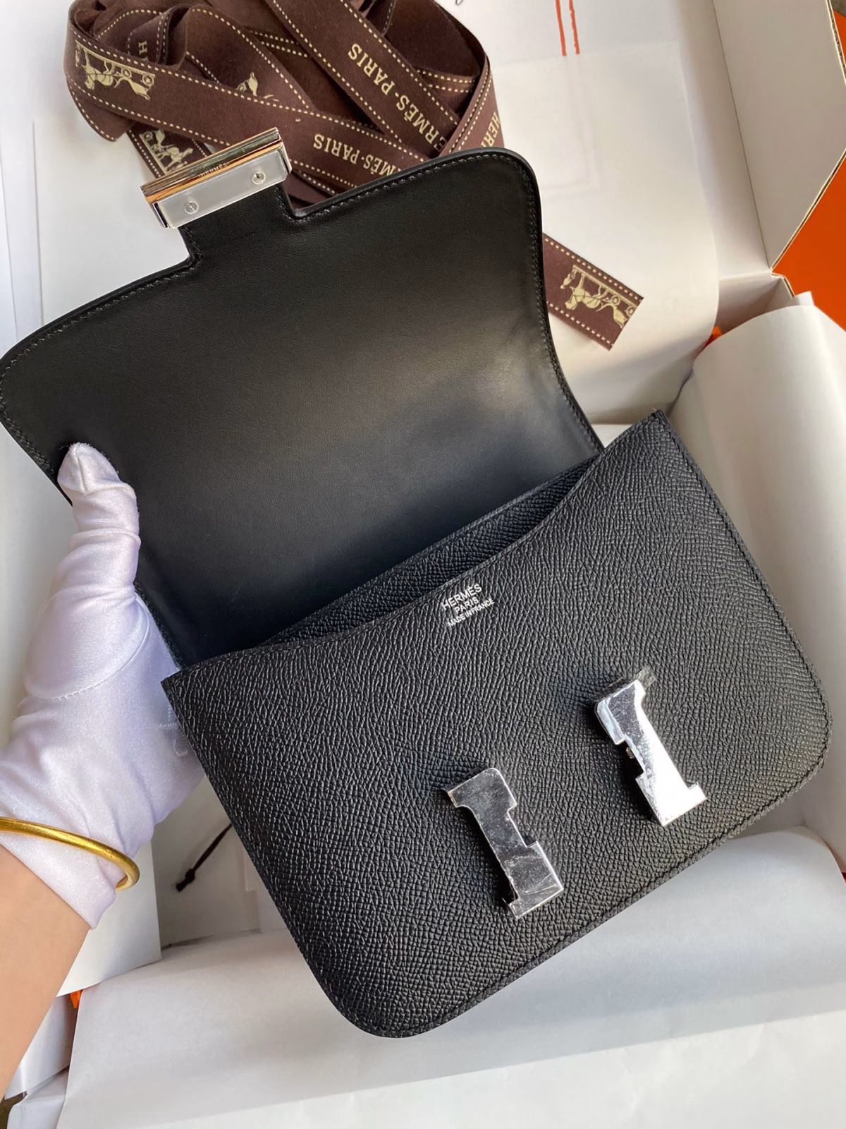 Hermes Constance 18 Handmade Bag In Black Epsom Calfskin - Image 5