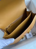 Hermes Constance 24 Handmade Bag In Beige Shiny Alligator Leather - Image 5