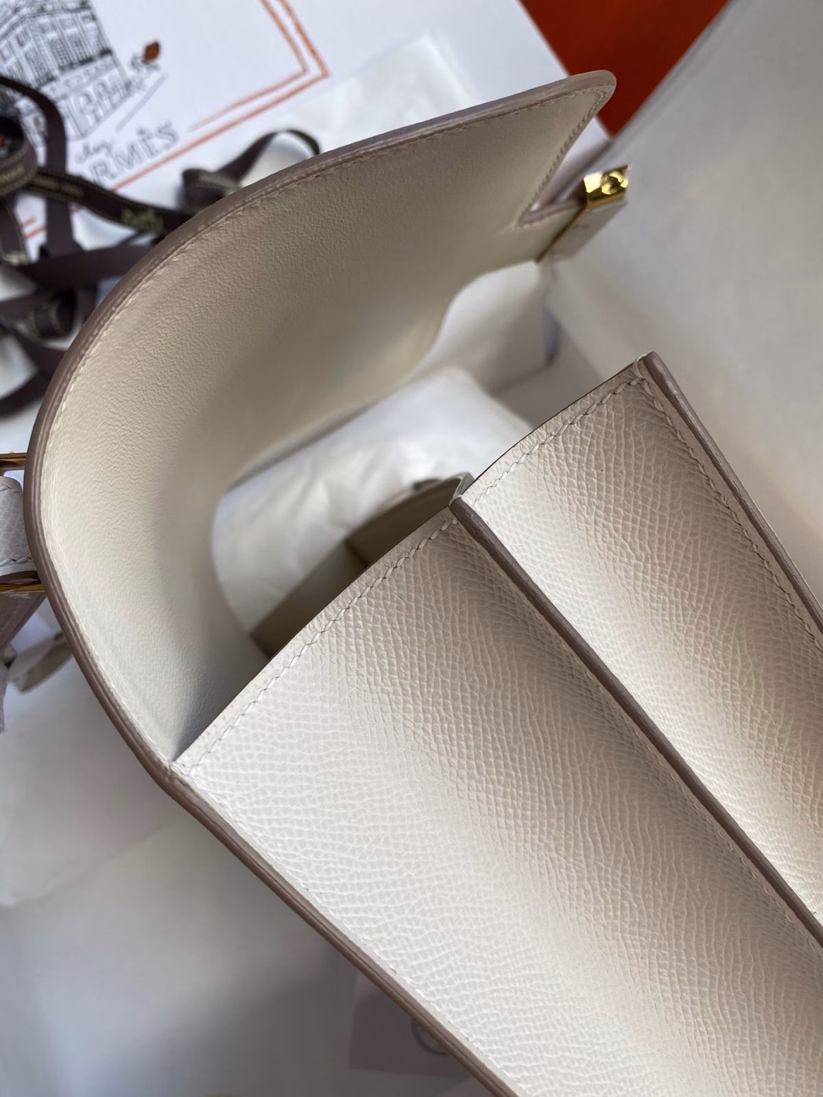 Hermes Constance 24 Handmade Bag In Craie Epsom Calfskin - Image 5