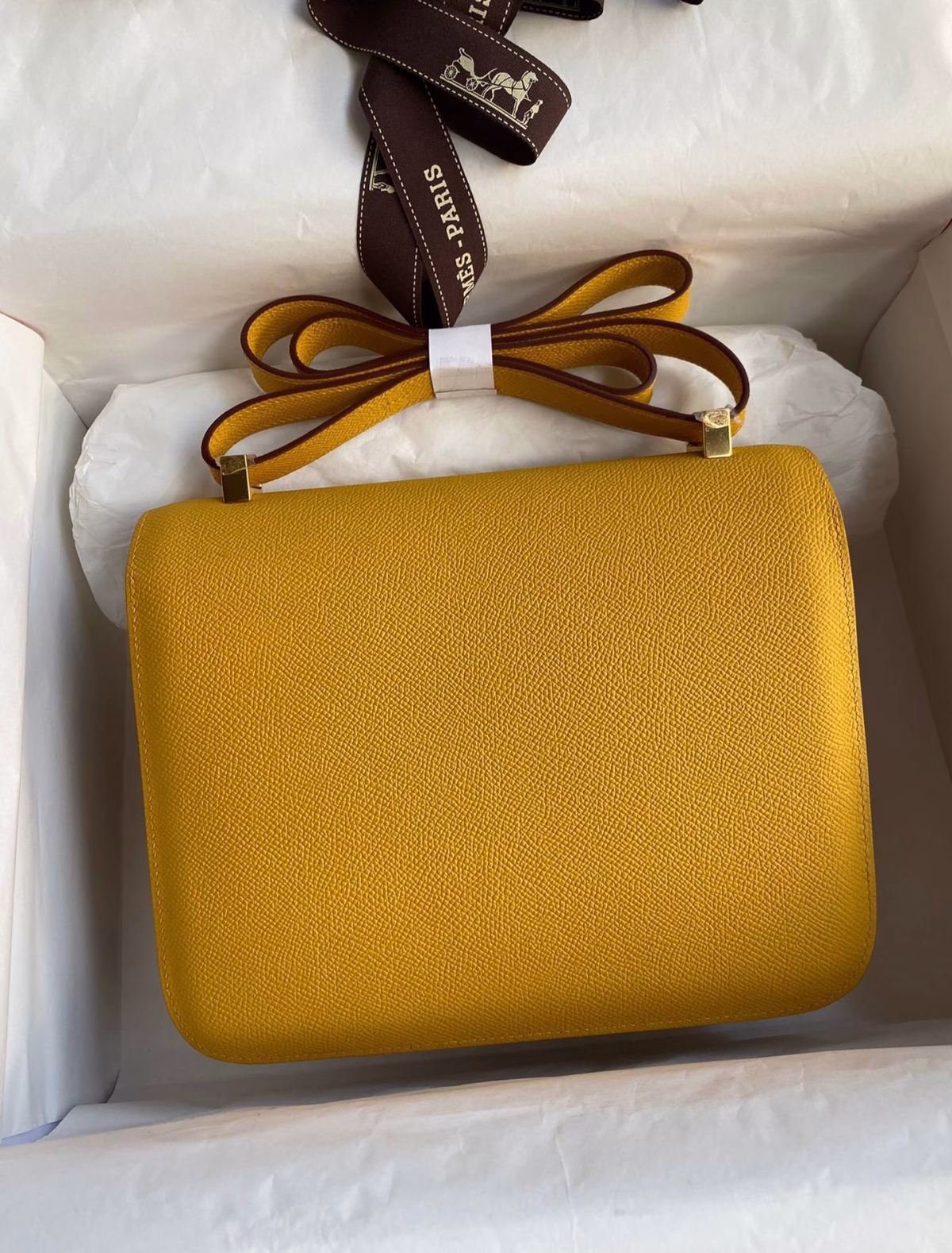 Hermes Constance 24 Handmade Bag In Jaune Ambre Epsom Calfskin - Image 6