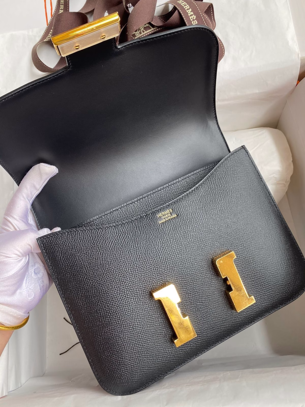 Hermes Constance 24 Handmade Bag In Black Epsom Calfskin - Image 2