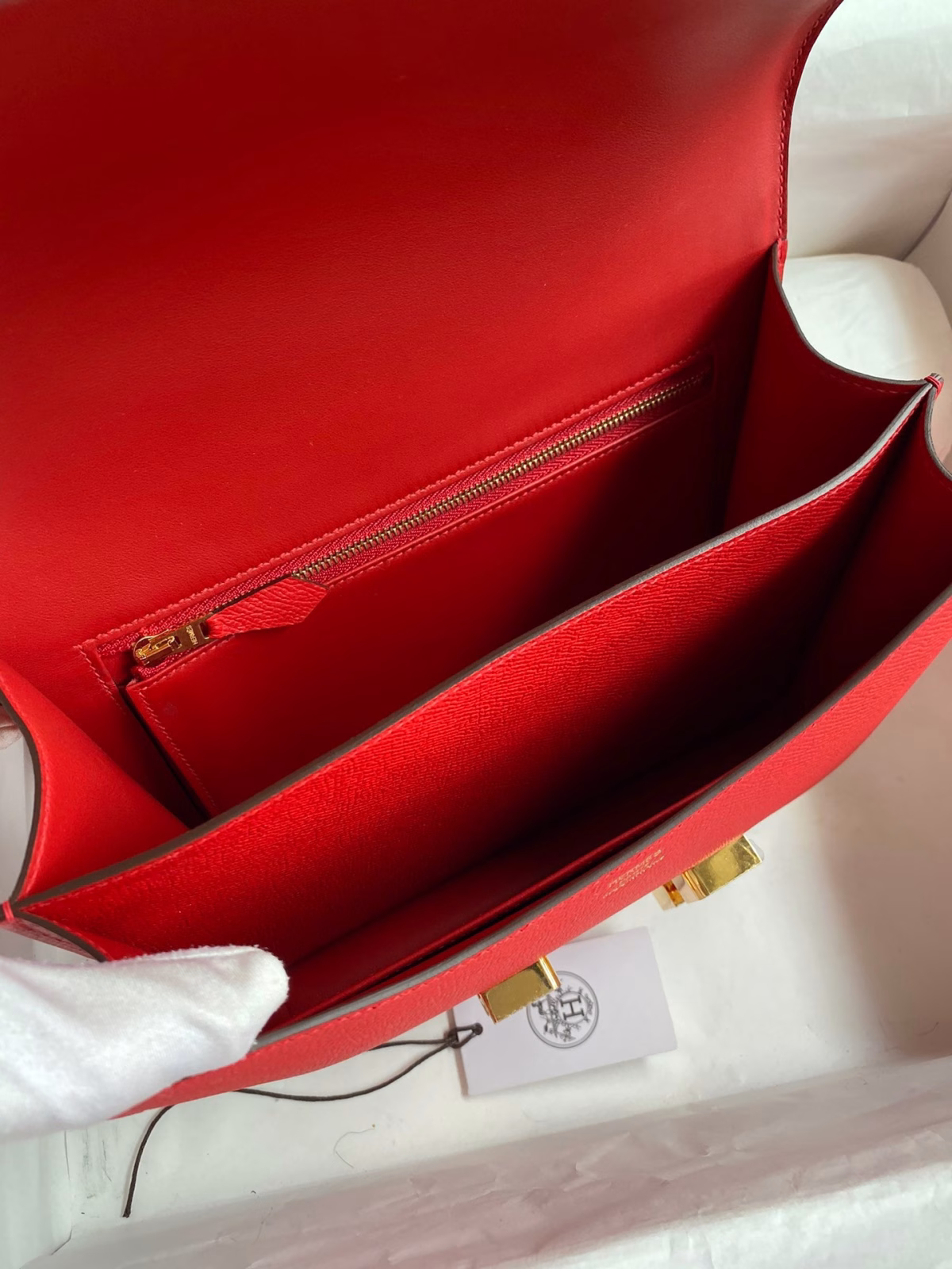 Hermes Constance 24 Handmade Bag In Red Epsom Calfskin - Image 4