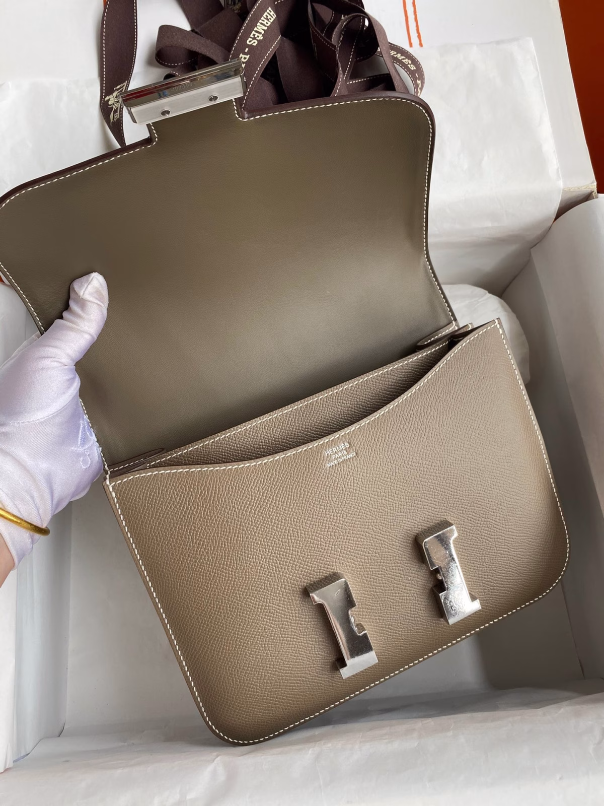 Hermes Constance 24 Handmade Bag In Taupe Epsom Calfskin - Image 2