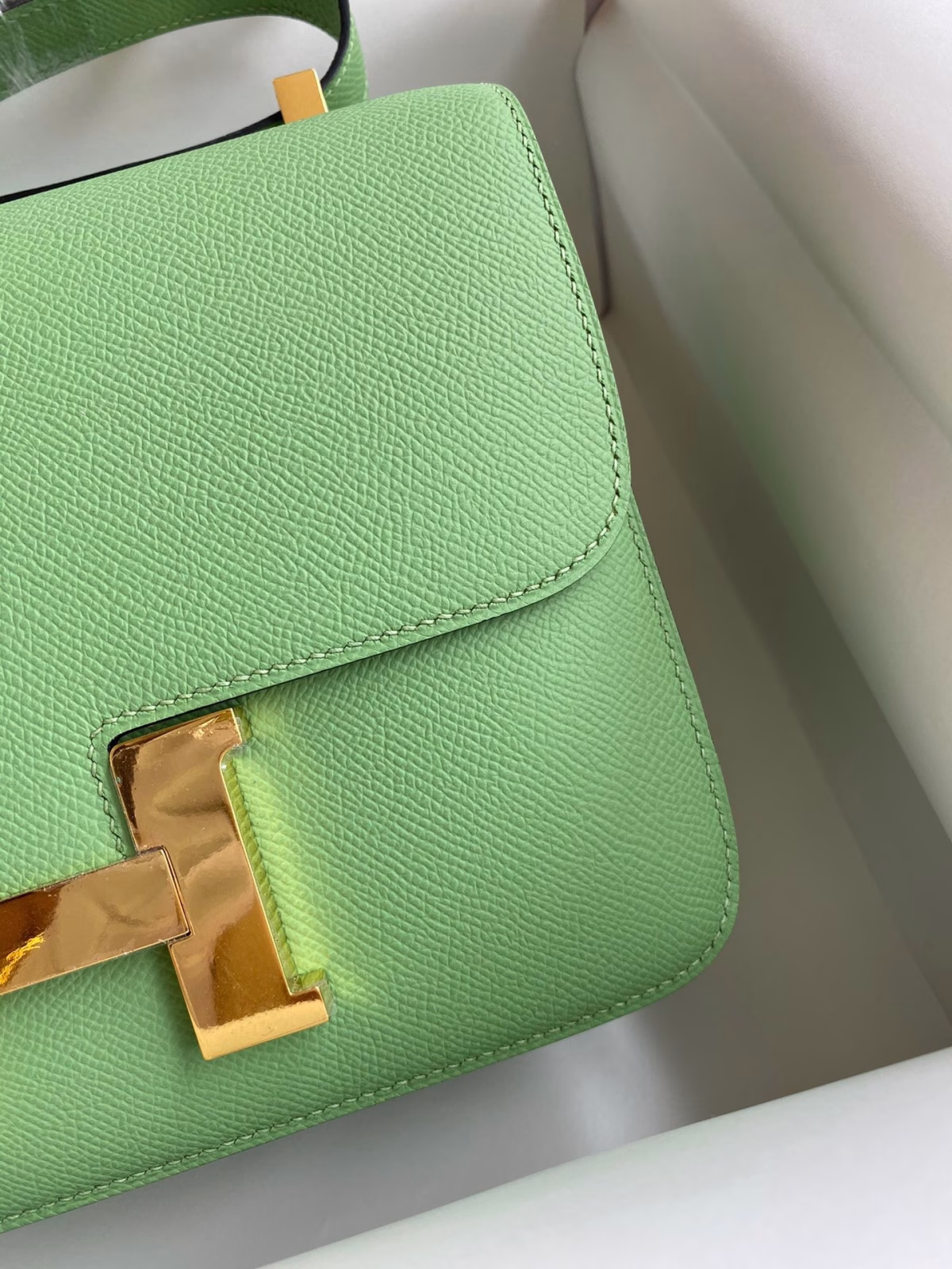 Hermes Constance 24 Handmade Bag In Vert Criquet Epsom Calfskin - Image 7