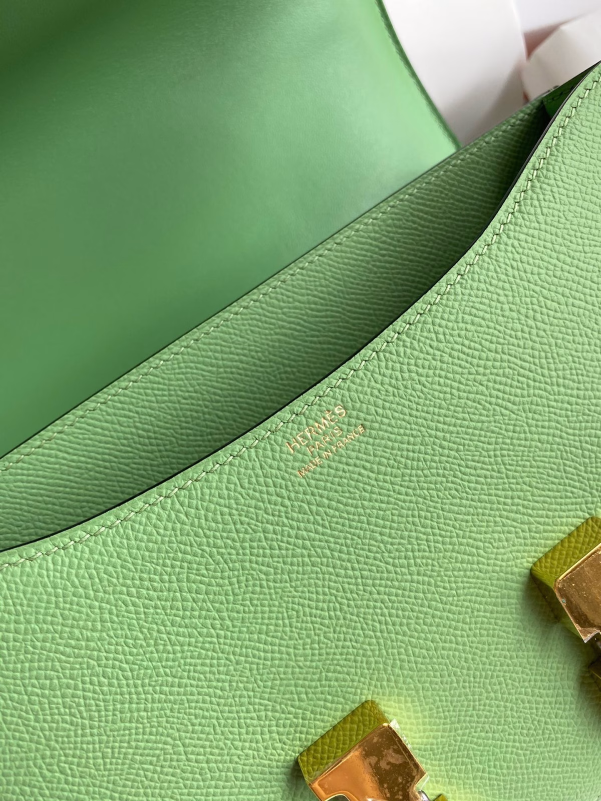 Hermes Constance 24 Handmade Bag In Vert Criquet Epsom Calfskin - Image 4