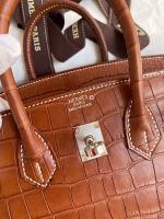 Hermes Birkin 25 Retourne Handmade Bag In Gold Matte Alligator Leather - Image 2