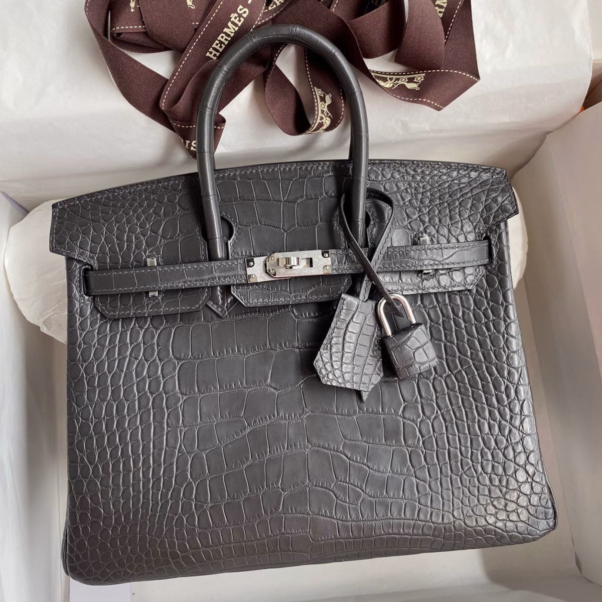 Hermes Birkin 25 Retourne Handmade Bag In Graphite Matte Alligator Leather - Image 1