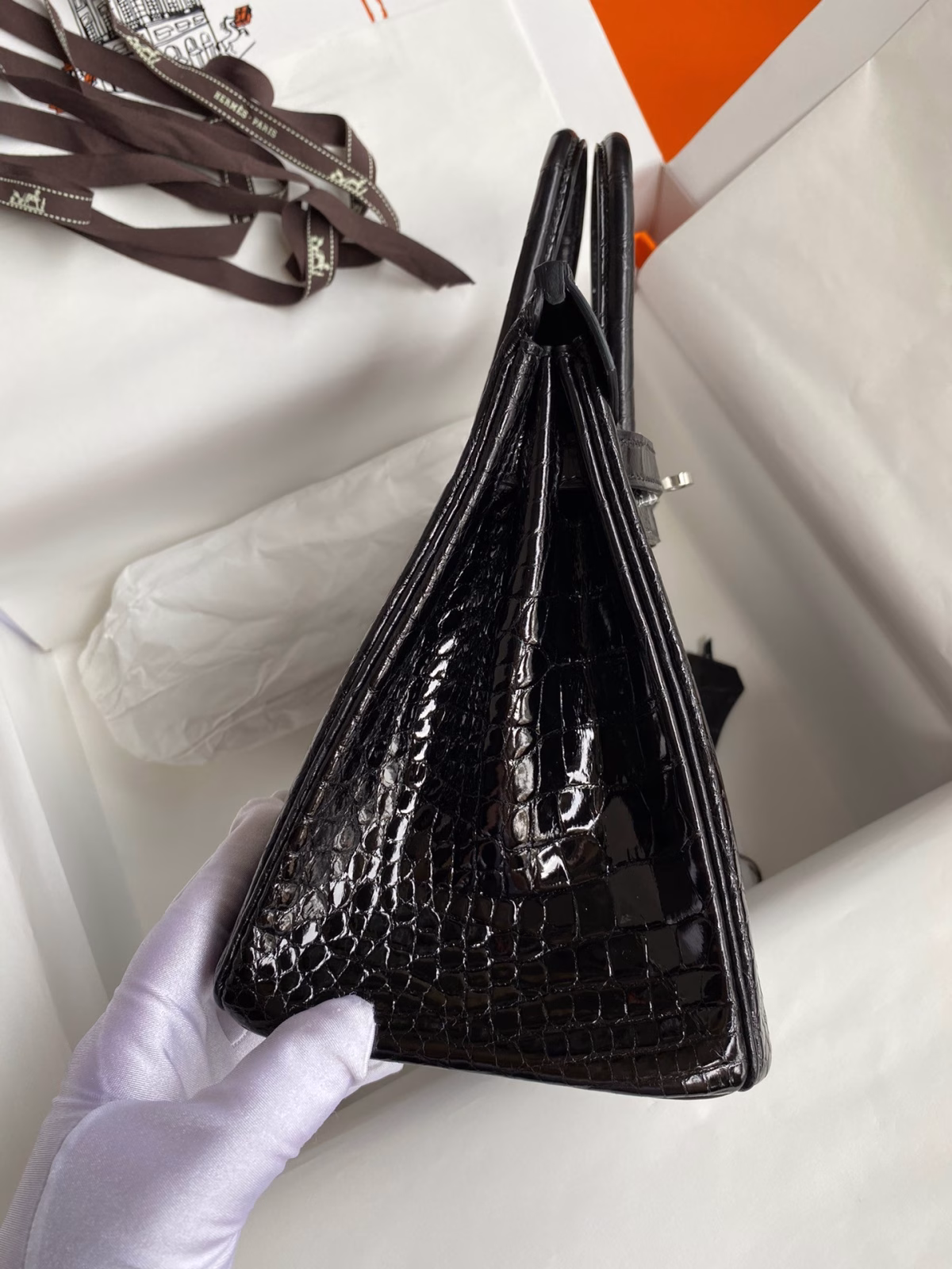 Hermes Birkin 25 Retourne Handmade Bag In Black Shiny Alligator Leather - Image 8