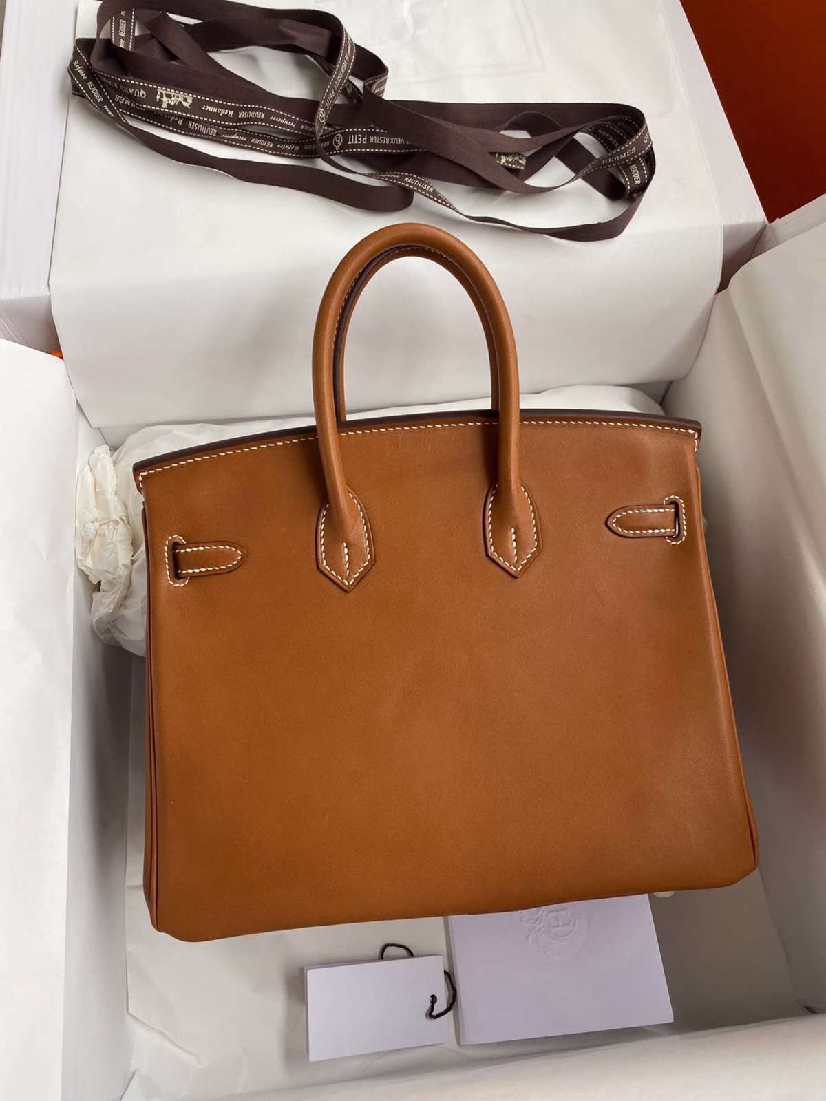 Hermes Birkin 25 Retourne Handmade Bag In Gold Barenia Calfskin - Image 6