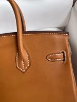 Hermes Birkin 25 Retourne Handmade Bag In Gold Barenia Calfskin - Image 9