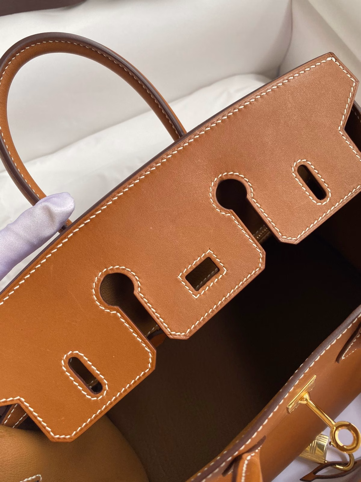 Hermes Birkin 25 Retourne Handmade Bag In Gold Barenia Calfskin - Image 4