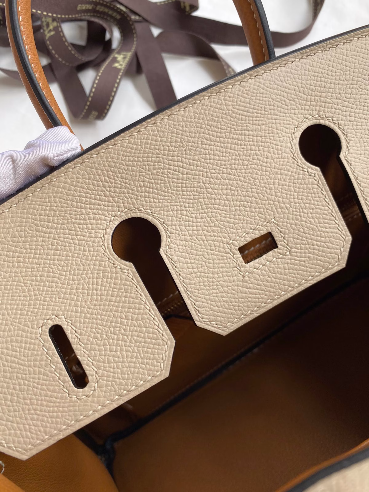 Hermes HSS Birkin 25 Bicolor Bag in Trench and Gold Epsom Calfskin - Image 4