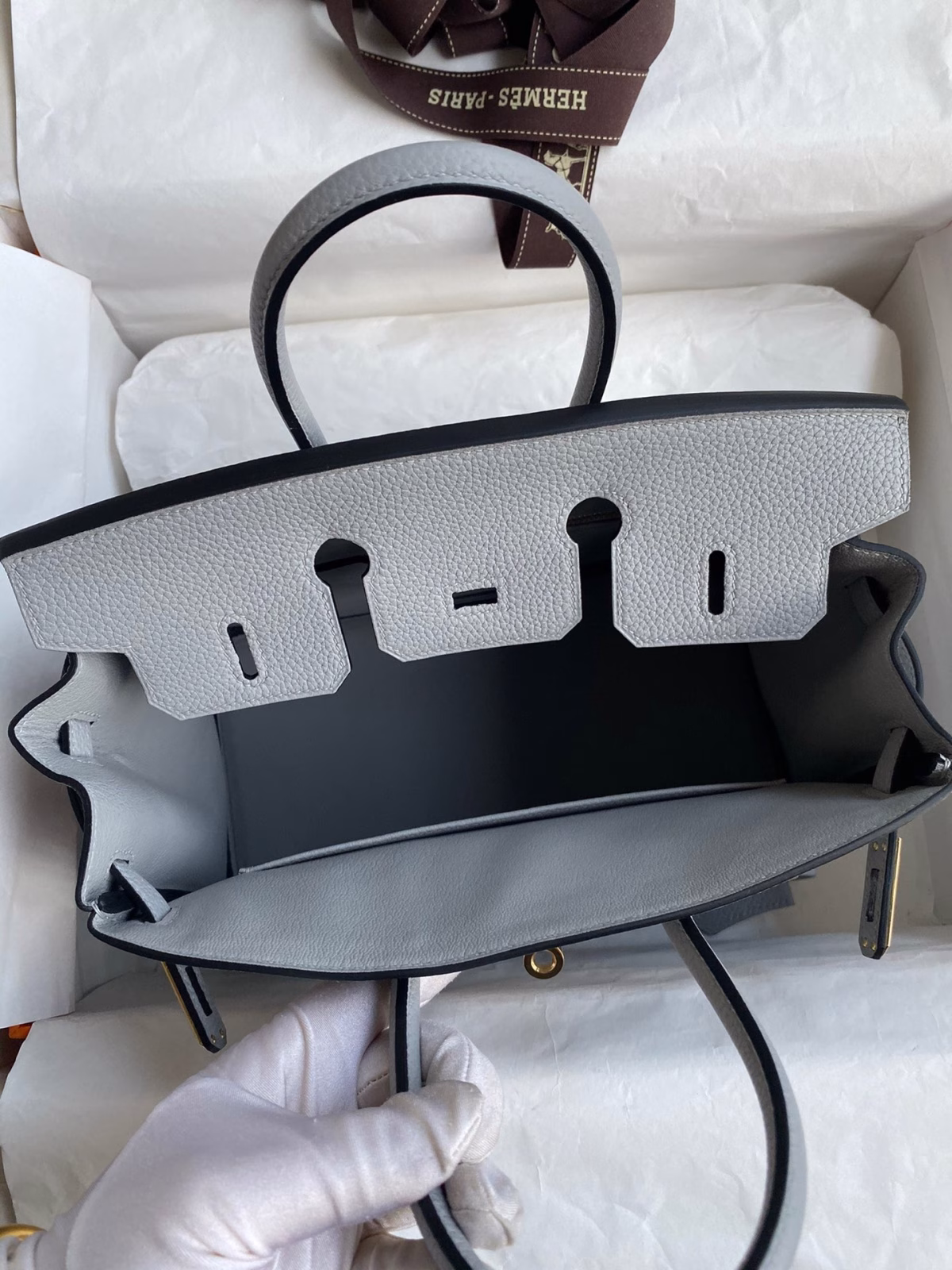 Hermes Birkin 25 Retourne Handmade Bag In Blue Glacier Clemence Leather - Image 3