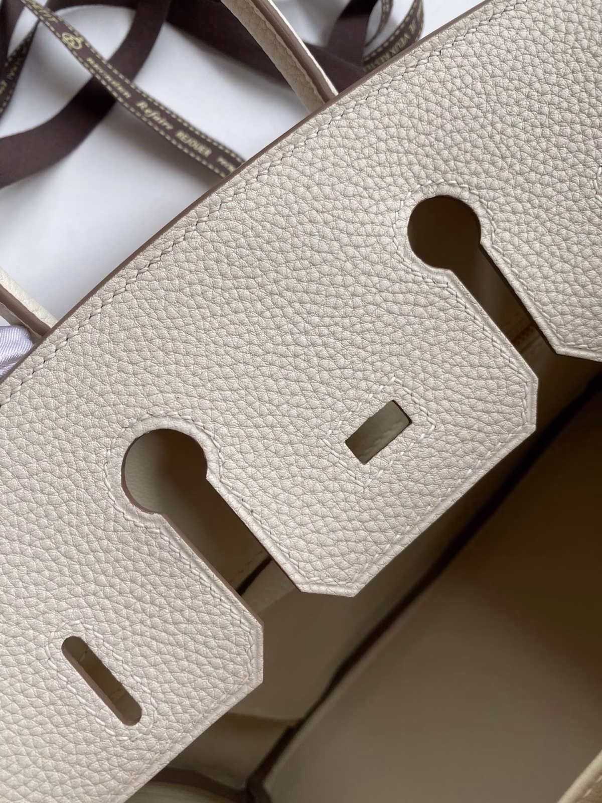 Hermes Birkin 25 Retourne Handmade Bag In Craie Clemence Leather - Image 2