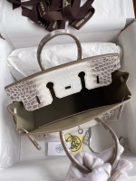 Hermes Birkin 25 Diamond Bag In Himalaya Niloticus Crocodile Skin - Image 3