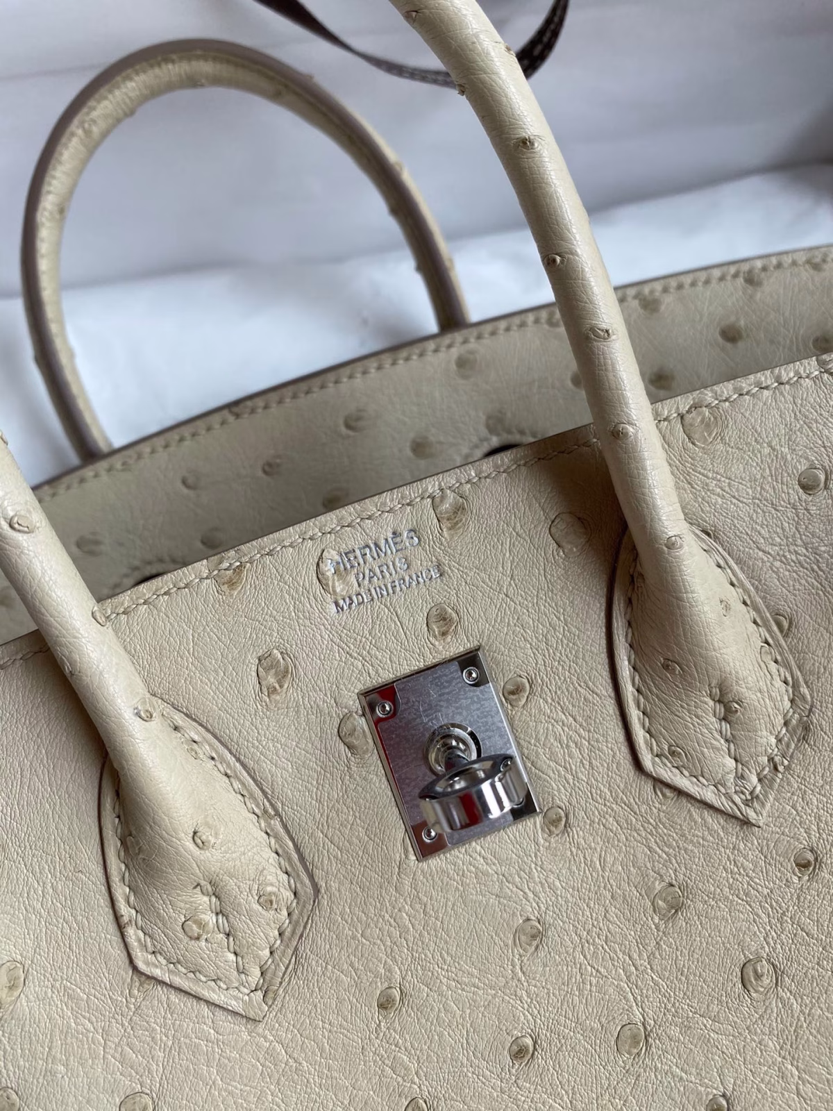 Hermes Birkin 25 Retourne Handmade Bag In Parchemin Ostrich Leather - Image 2