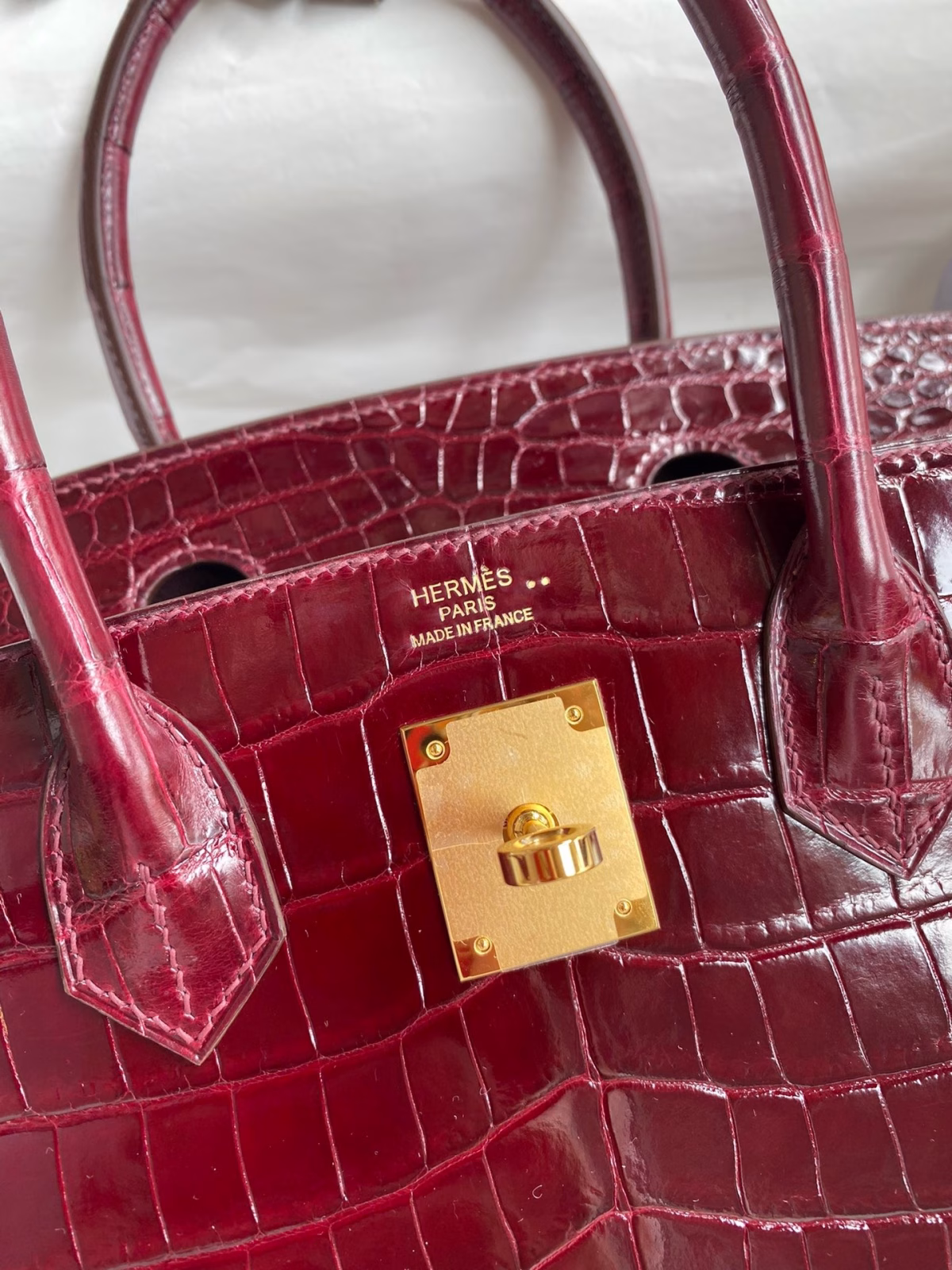 Hermes Birkin 30 Handmade Bag In Bordeaux Crocodile Niloticus Shiny Skin - Image 2