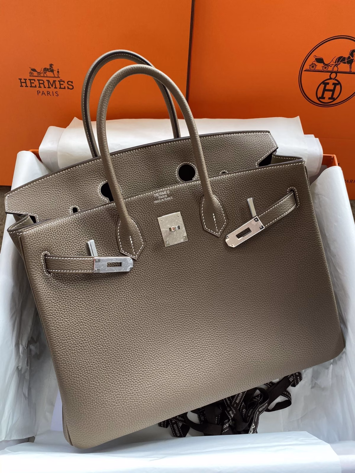 Hermes Birkin 35 Retourne Handmade Bag In Taupe Clemence Leather - Image 4