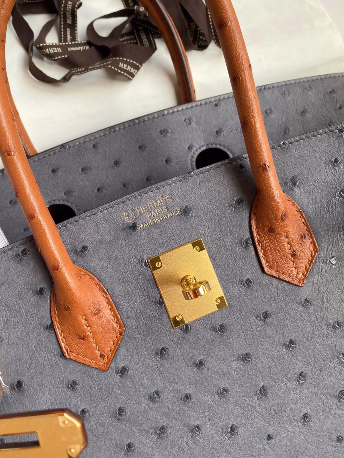 Hermes HSS Birkin 35 Bicolor Bag in Gris Agate and Gold Ostrich Leather - Image 2