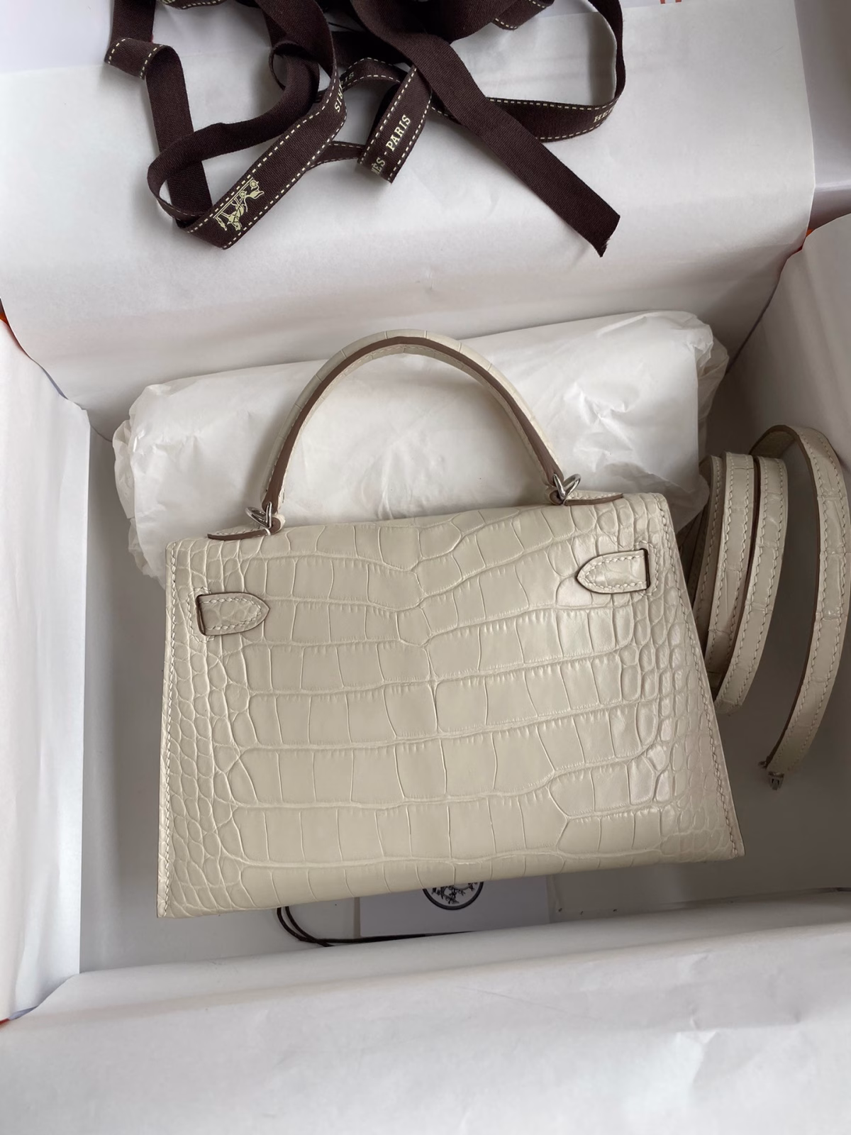Hermes Kelly Mini II Sellier Handmade Bag In Beton Matte Alligator Leather - Image 6