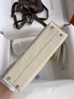 Hermes Kelly Mini II Sellier Handmade Bag In Beton Matte Alligator Leather - Image 7
