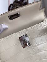 Hermes Kelly Mini II Sellier Handmade Bag In Beton Matte Alligator Leather - Image 4