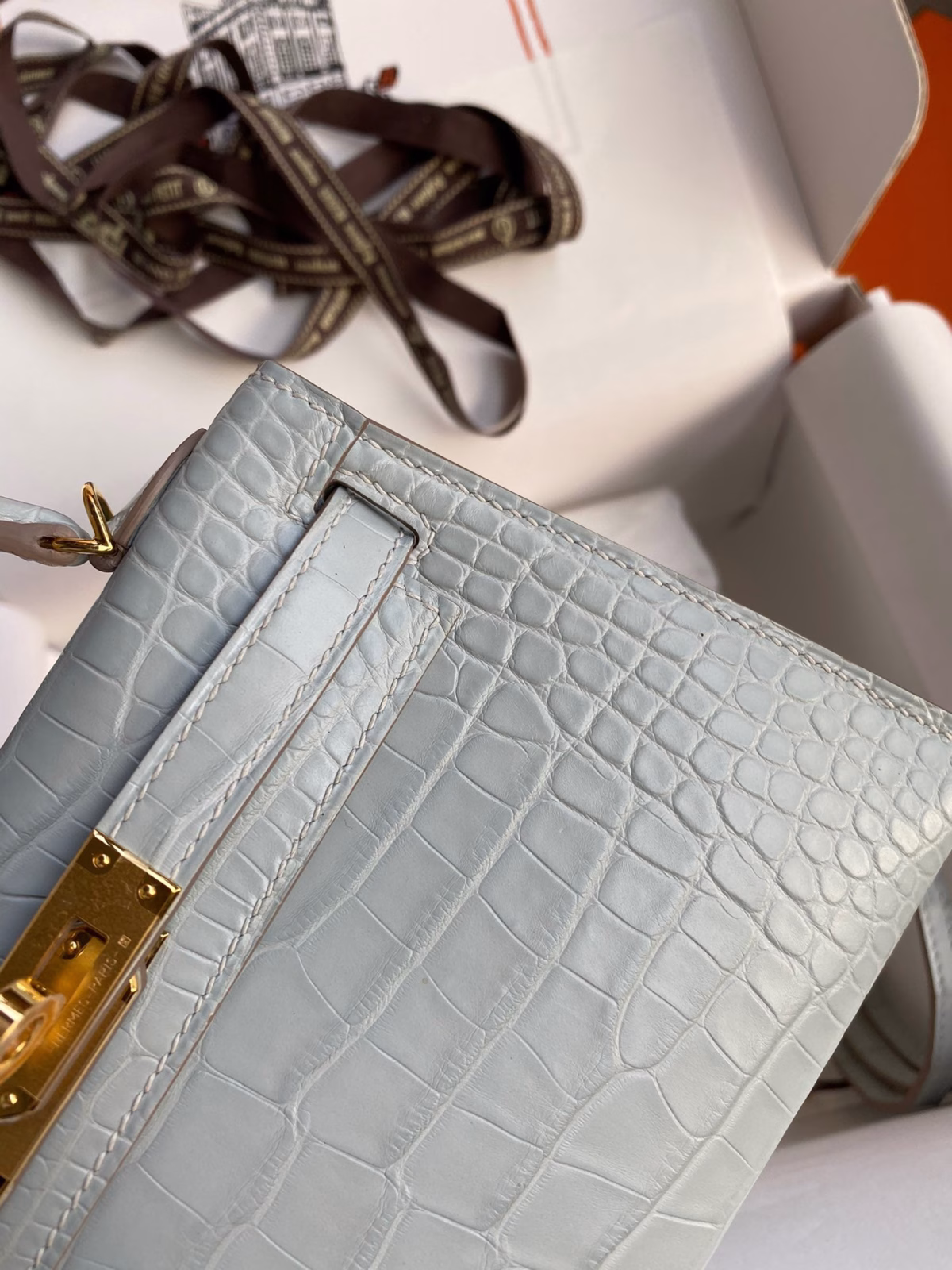 Hermes Kelly Mini II Sellier Handmade Bag In Blue Glacier Matte Alligator Leather - Image 8