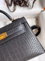 Hermes Kelly Mini II Sellier Handmade Bag In Graphite Matte Alligator Leather - Image 8