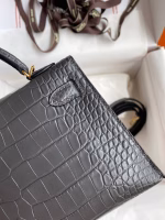 Hermes Kelly Mini II Sellier Handmade Bag In Graphite Matte Alligator Leather - Image 9