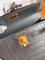 Hermes Kelly Mini II Sellier Handmade Bag In Graphite Matte Alligator Leather - Image 4